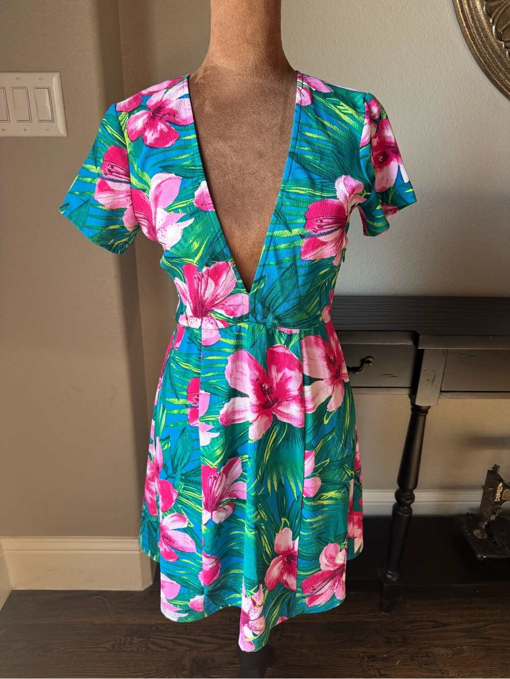 Show Me Your Mumu Ibiza Mini Dress Tropical Hibiscus Floral Pink Teal Medium